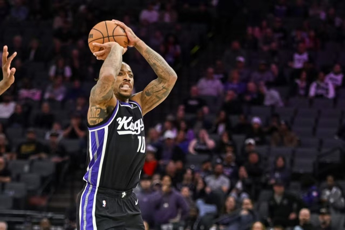 36岁德罗赞砍41+11创历史纪录，勇士错失最佳补强