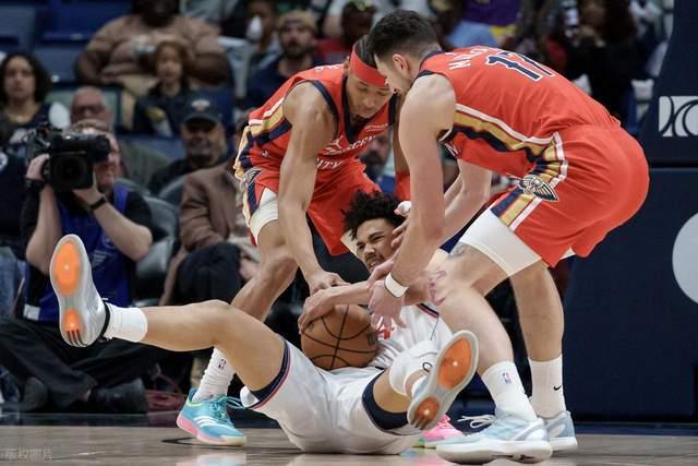 快船四连败遭鹈鹕双杀 鹈鹕冲附加赛再添胜绩