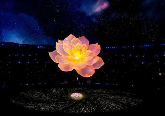 科技点亮未来，数字火炬与智能场景在亚运闭幕