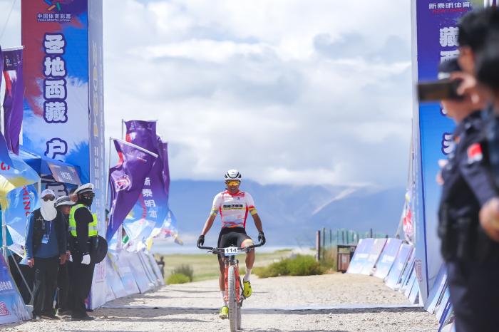 西藏阿里高原山地自行车越野挑战赛收官：20支车