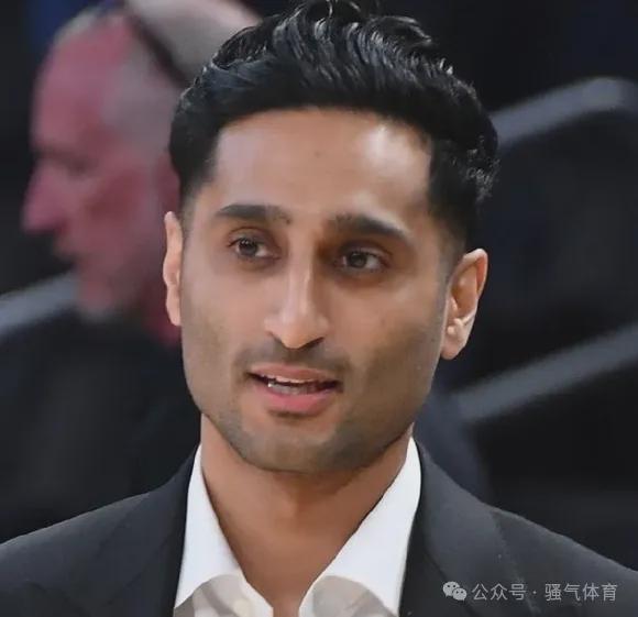 Shams反击里弗斯质疑 字母哥交易风波引热议